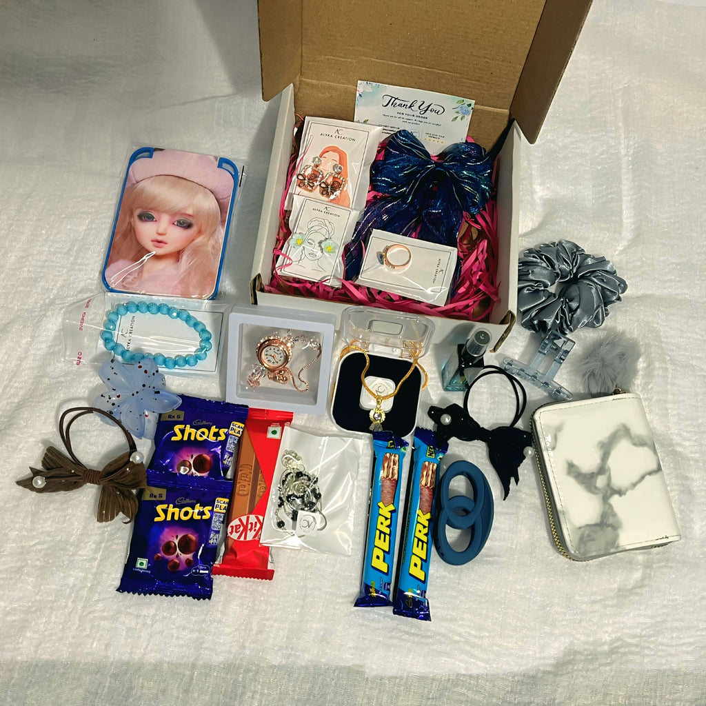 21 Pieces Gift Hamper ( Best valentines day Gift )